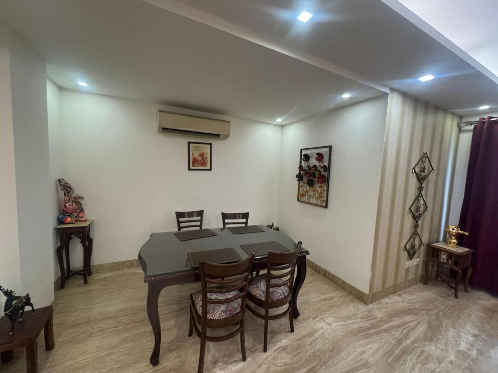 Bed & Breakfast 808 *